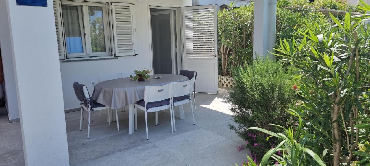 Apartment Tonci Novalja Bagian luar foto